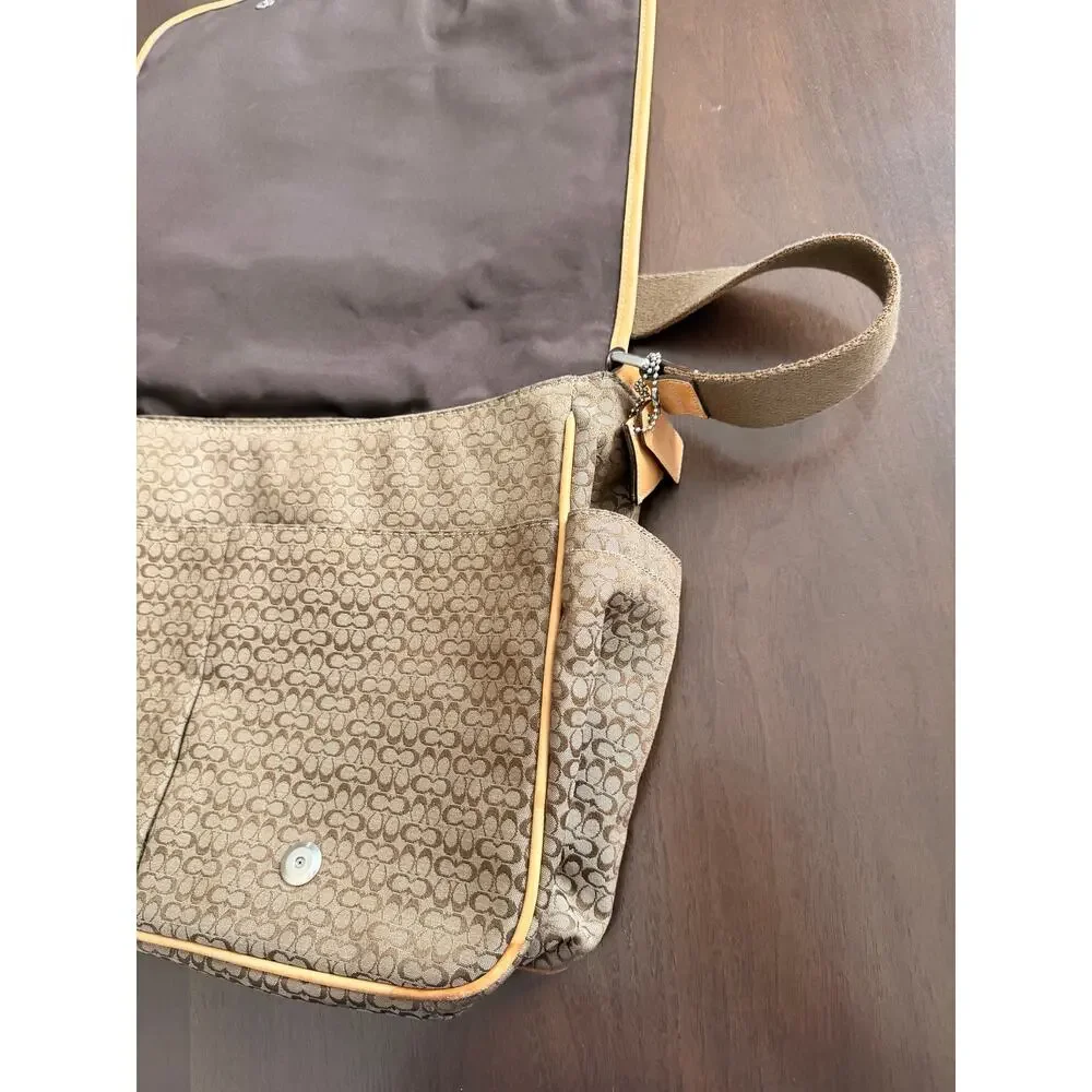VTG Coach Hudson Messenger Diaper Travel Khaki Bag Signature Jacquard F77004